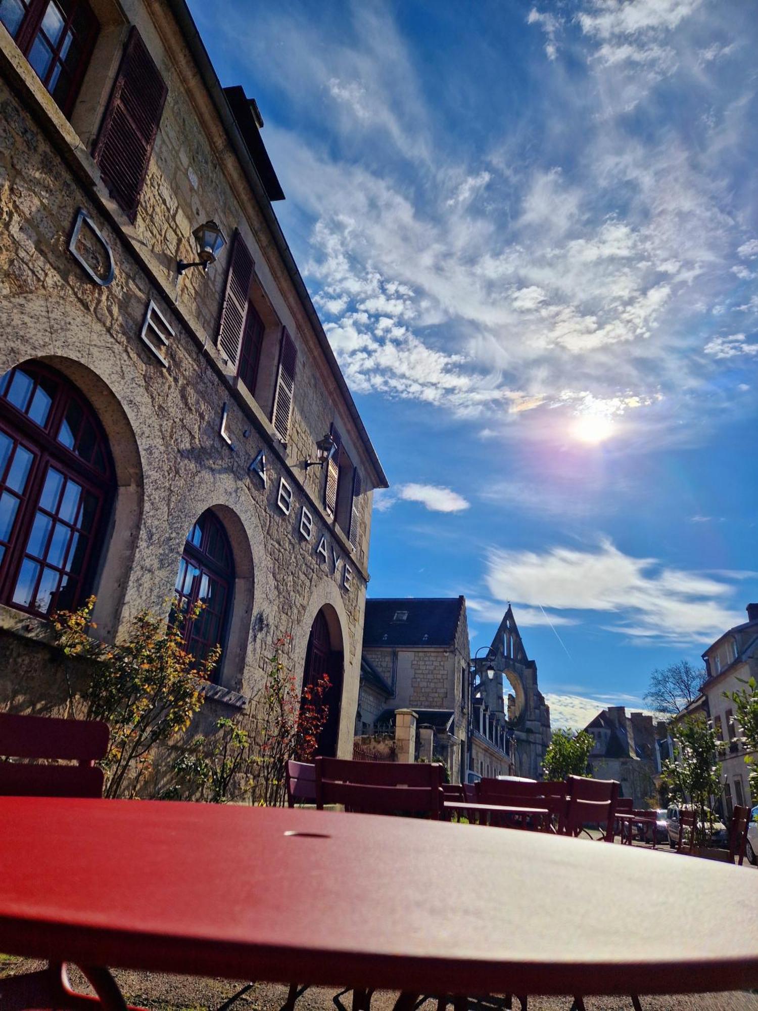 Hotel De L'Abbaye De Longpont Экстерьер фото